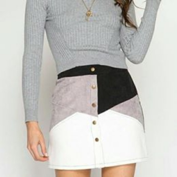COLOR BLOCK BUTTON CORDUROY MINI SKIRT in black - Picture 3 of 4